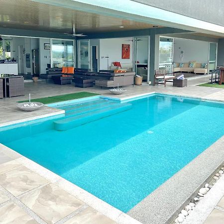 Aroha Seaview Villa - Private Pool - Pantai Cenang  Εξωτερικό φωτογραφία