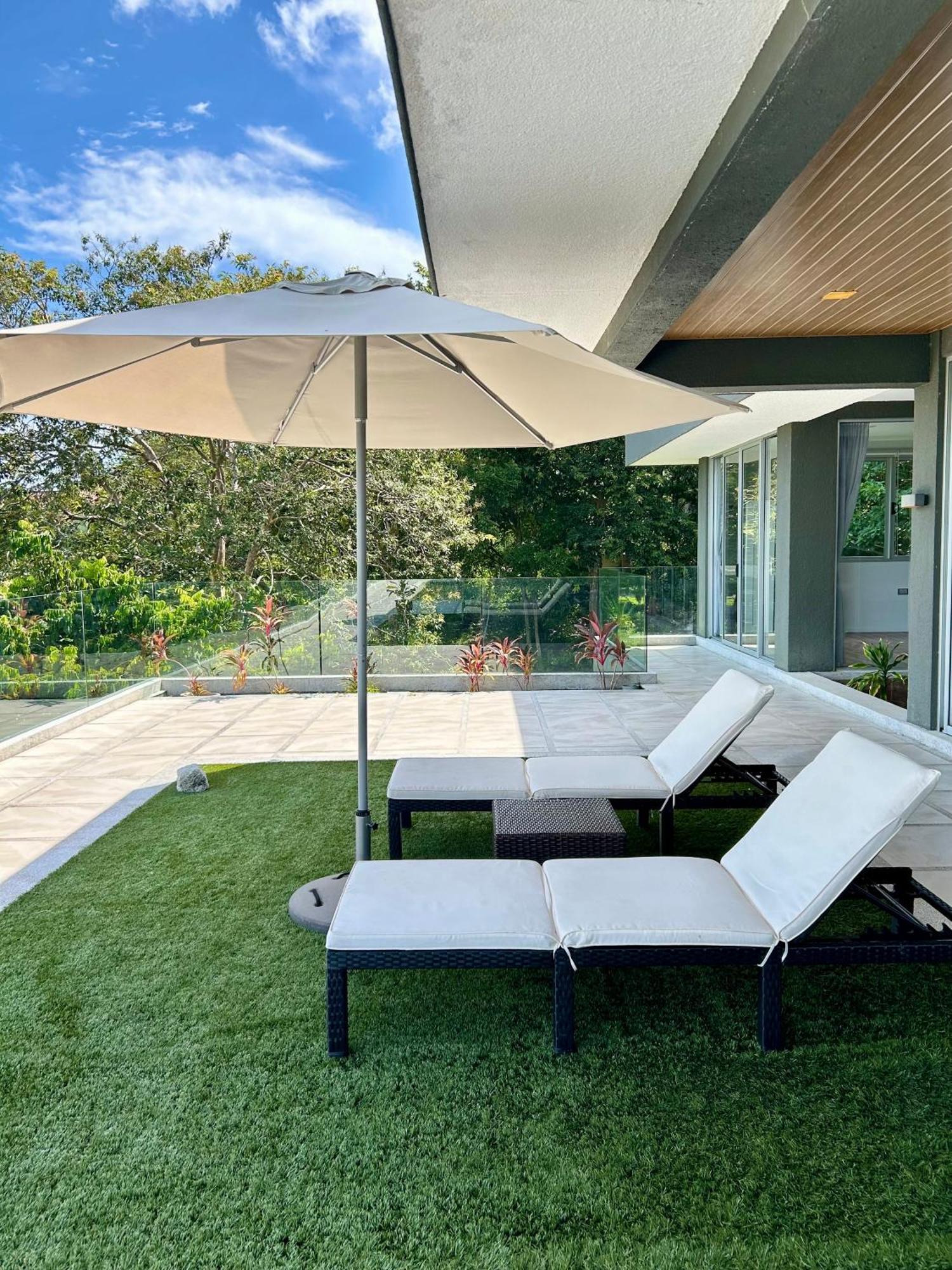Aroha Seaview Villa - Private Pool - Pantai Cenang  Εξωτερικό φωτογραφία